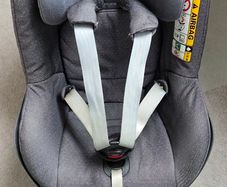 Maxi Cosi Pearl Pro iSize + FamilyFix2 base