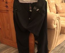 Dunnes size 18 trousers (brand new with tags)
