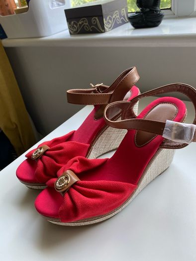 New ladies red wedges