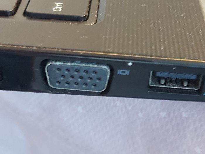 DELL Vostro 15, 3000 Series, Intel Core i3-5005U CPU, 2.0GHz, 4GB Ram, 500GB HDD, windows 10, Microsoft Edge, Chrome and VLC
