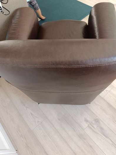 Leather armchairs are in very good condition.