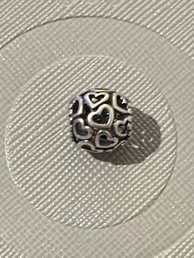 Pandora Hearts All Over Charm-like new
