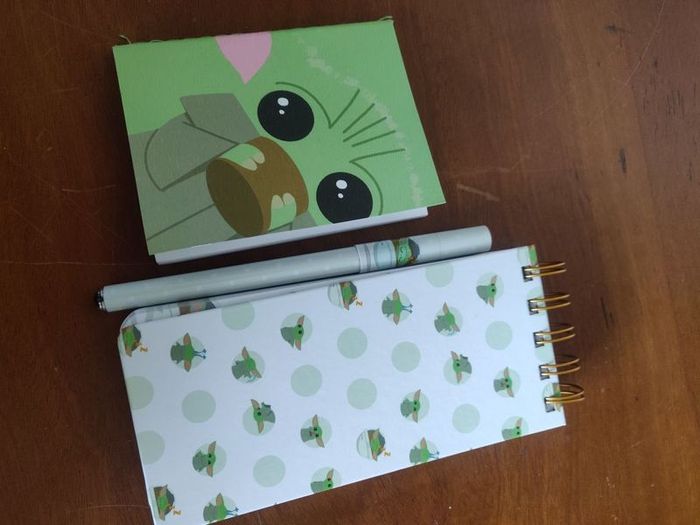 The Mandalorian Notebook and Pen set