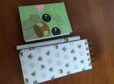 The Mandalorian Notebook and Pen set