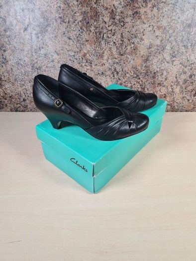 womens CLARKS CONE heels court formal casual black leather slip on closed toe Size UK 4 D EU 37