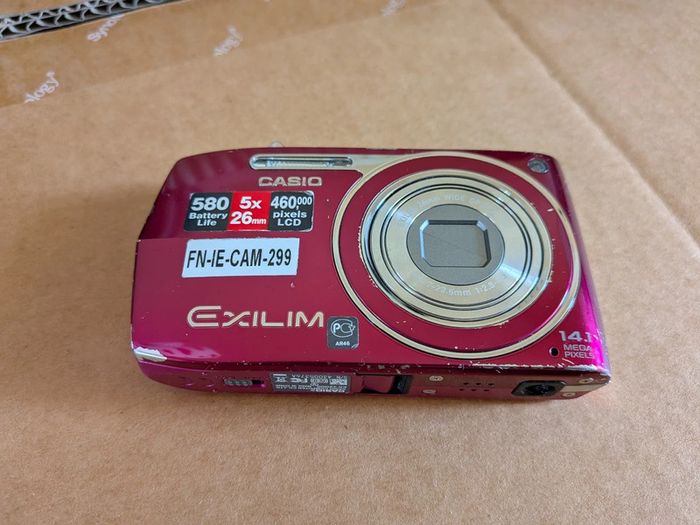 Casio Exilim EX-Z2000 Digital Camera