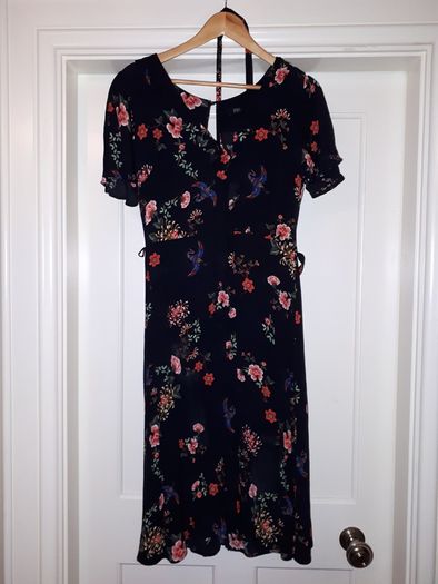 Gorgeous Flowery F & F Dress Size 10