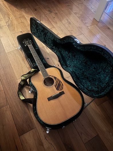 Fender PD 220 E Dreadnought acoustic guitar