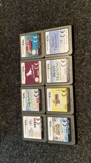 Nintendo DSi XL Green Console 8 Games Bundle