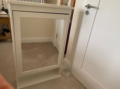 Bathroom cabinet