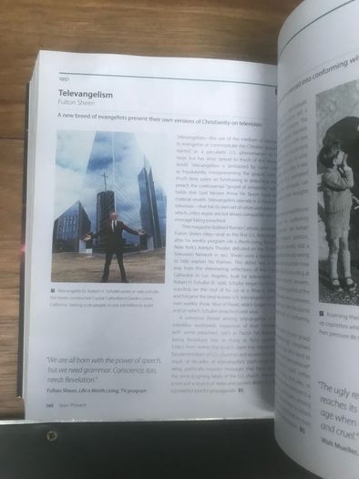 1001 Ideas That Changed The Way We Think book