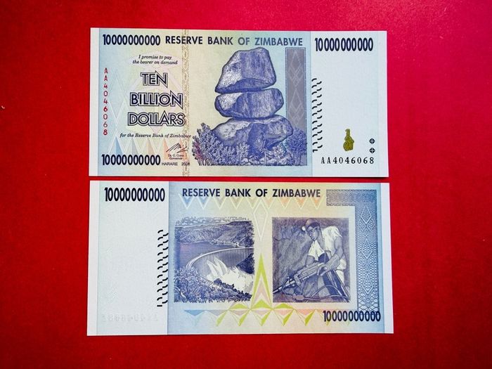 Zimbabwe 10 Billion Dollars. 2008.  PICK 85a UNC Verified Under Uv Light )