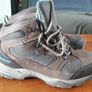 Hiking boots Image 3
