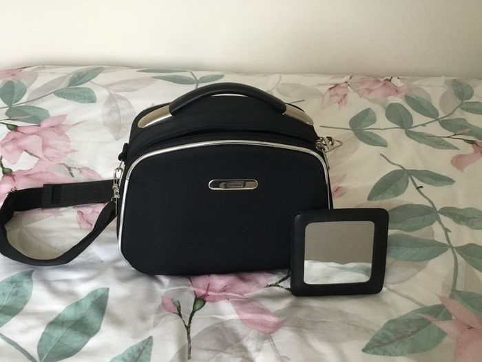 Constellation vanity case - black