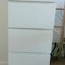 6 Drawer chest in pristine condition with mirror Image 7