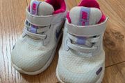 Kids footwear Nike - size 22