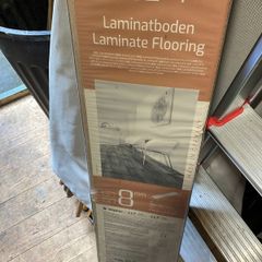 1.5 pack of laminate flooring