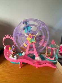 Kindi kid Mini Ferris wheel and doll