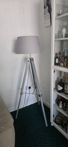 floor lamp
