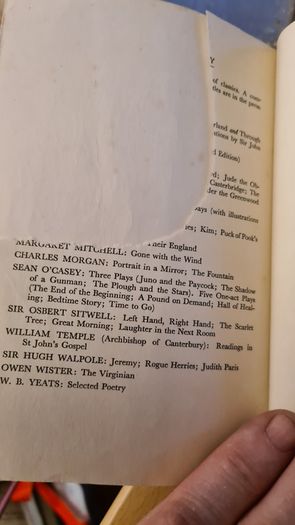 Sean O Casey. Three Plays. Published By Macmillan & Co London. 1962. Paperback In Good Condition.