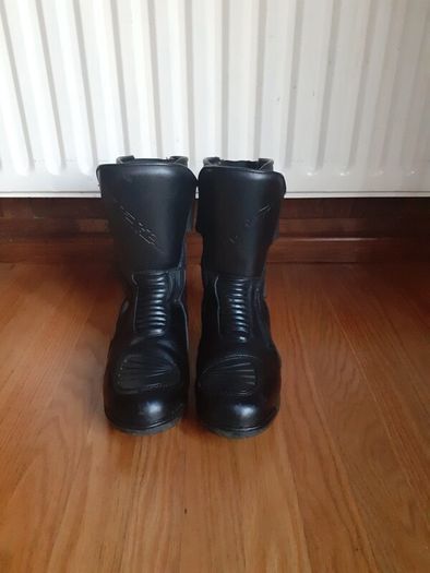 2 x Richa Motorcycle Boots Size - 43. Waterproof Touring Boots & Street Short Boots. FREE POSTAGE ( not RST alpinestars furygan sidi dainese )