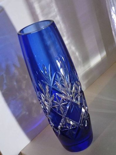Luxury Japanese Edo Kiriko Bud Vase