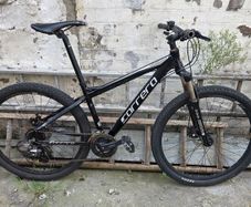 Carrera Vengeance Mountain Bike Disc Brakes & Front Suspension