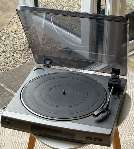 Sony PS-LX56 Automatic Stereo Turntable Record Player
