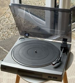 Sony PS-LX56 Automatic Stereo Turntable Record Player