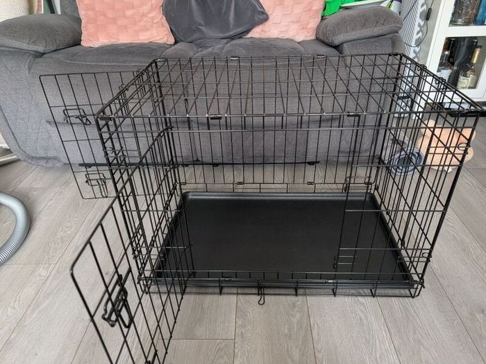 Dog crate
