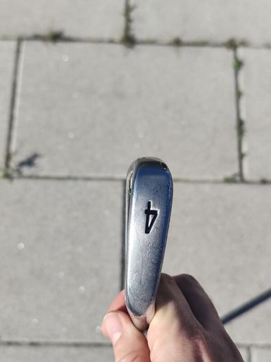 Titleist AP2 forged 4 iron
