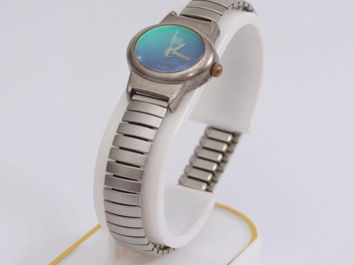 Vintage Ladies Carvel  Quartz Watch