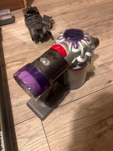 Dyson V8 New Model