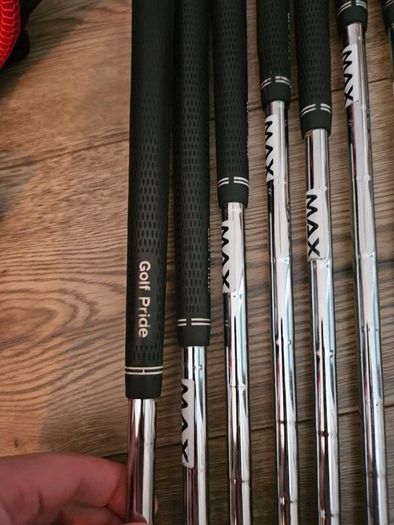 Wilson D9 Irons