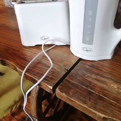 kettle and toaster