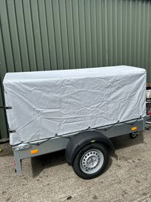 750Kg trailer with cover