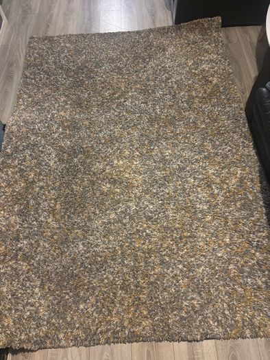 Large carpet