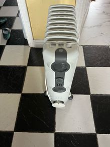 Delonghi 2000 watts electric oil heater for sale