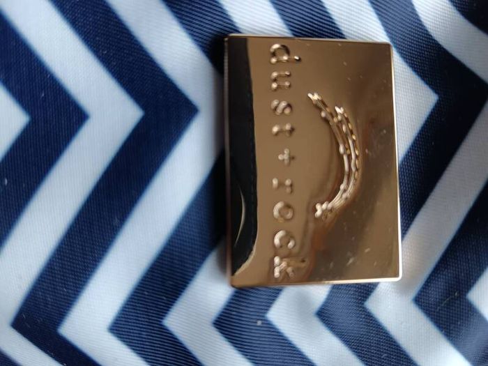ladies wrist pocket