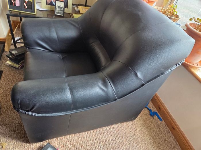 1 Sofa, 2 Arm Chairs (3-Piece Suite)