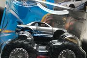 Hot Wheels Nissan Skyline GTR Monster Truck