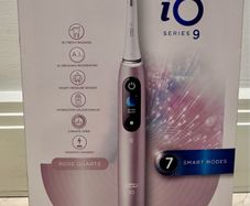 Oral-B iO9 Electric Toothbrush Brand New