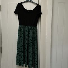 Green and black dress Size M