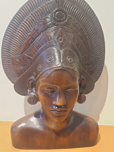 Stunning art deco bust - Janger Bali Dancer sculpture