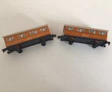 Thomas the Tank Engine Vintage Ertl passenger carriages Clarabel and Annie