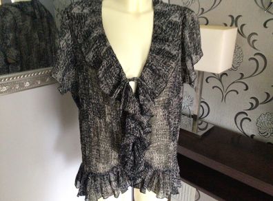 Beautiful sheer blouse Size 18/20