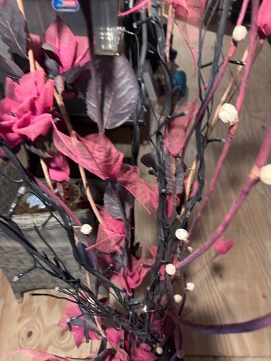 Faux plant and vase with lights