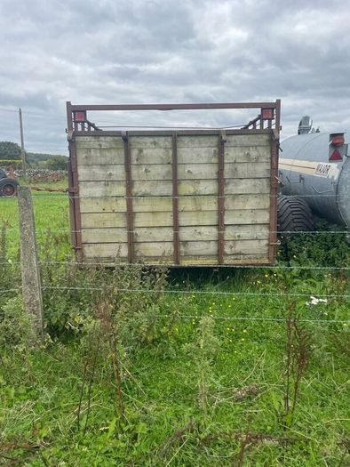 Livestock trailer
