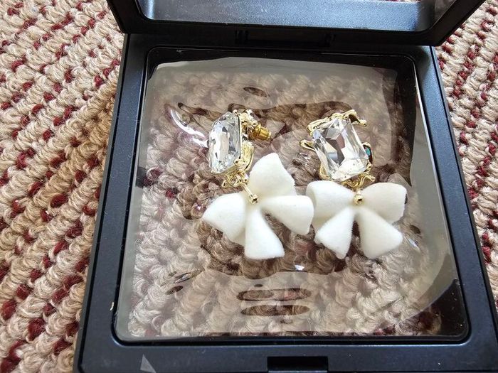 Brand New Floral Crystal Statement Earrings Gift Box Included