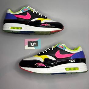 Premium Nike Air Max 1 Hyper Black